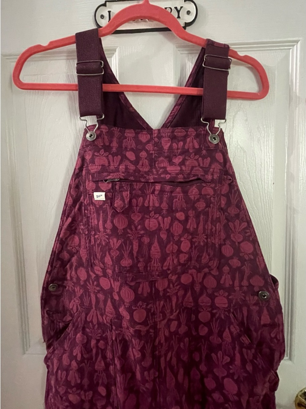 👩🏻‍🌾 Duluth Trading Vegetable Print Full Length Thermal Overalls, Medium